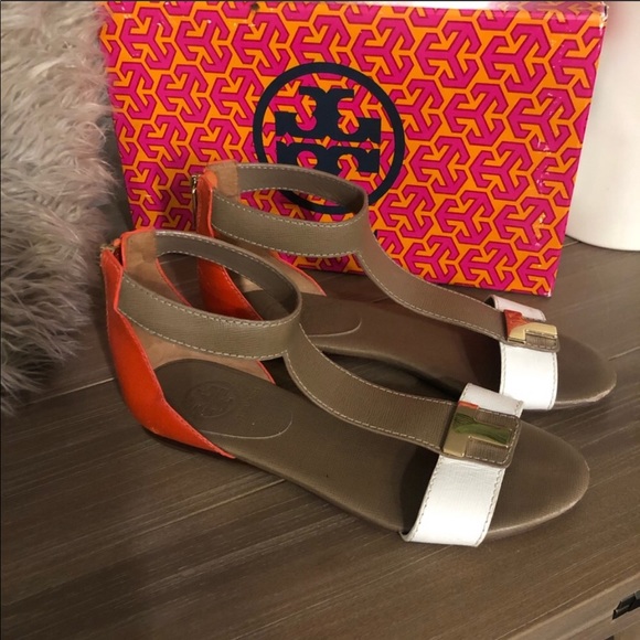 ❗️SOLD-❗️Tory Burch Sandal 6.5 - Picture 5 of 11